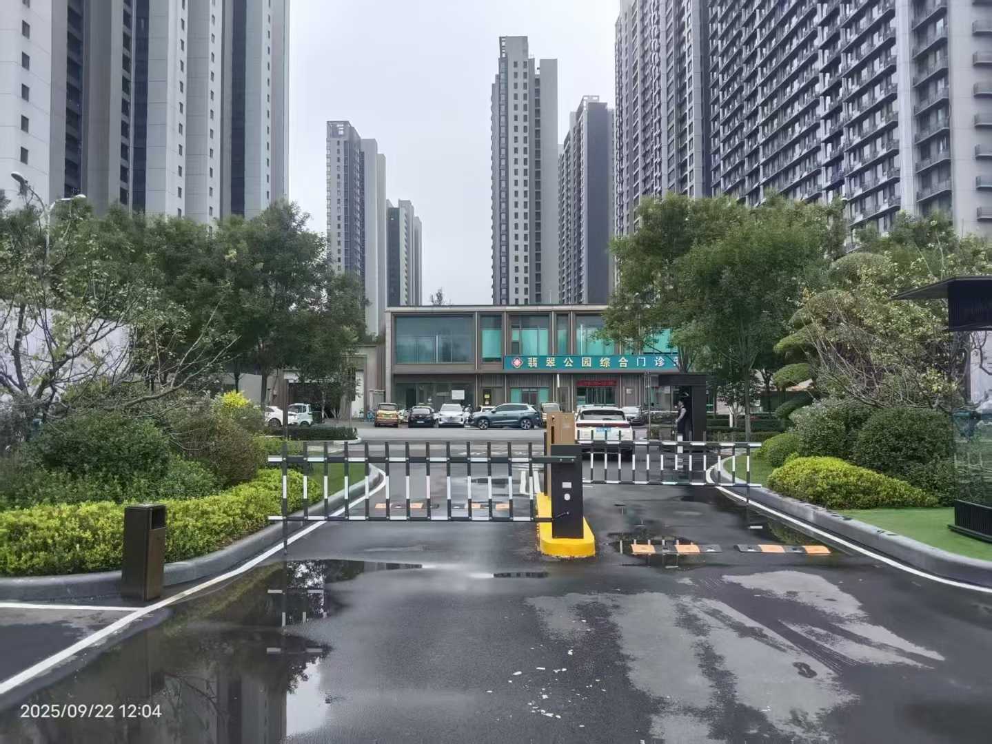 重庆某高端小区停车场系统升级项目